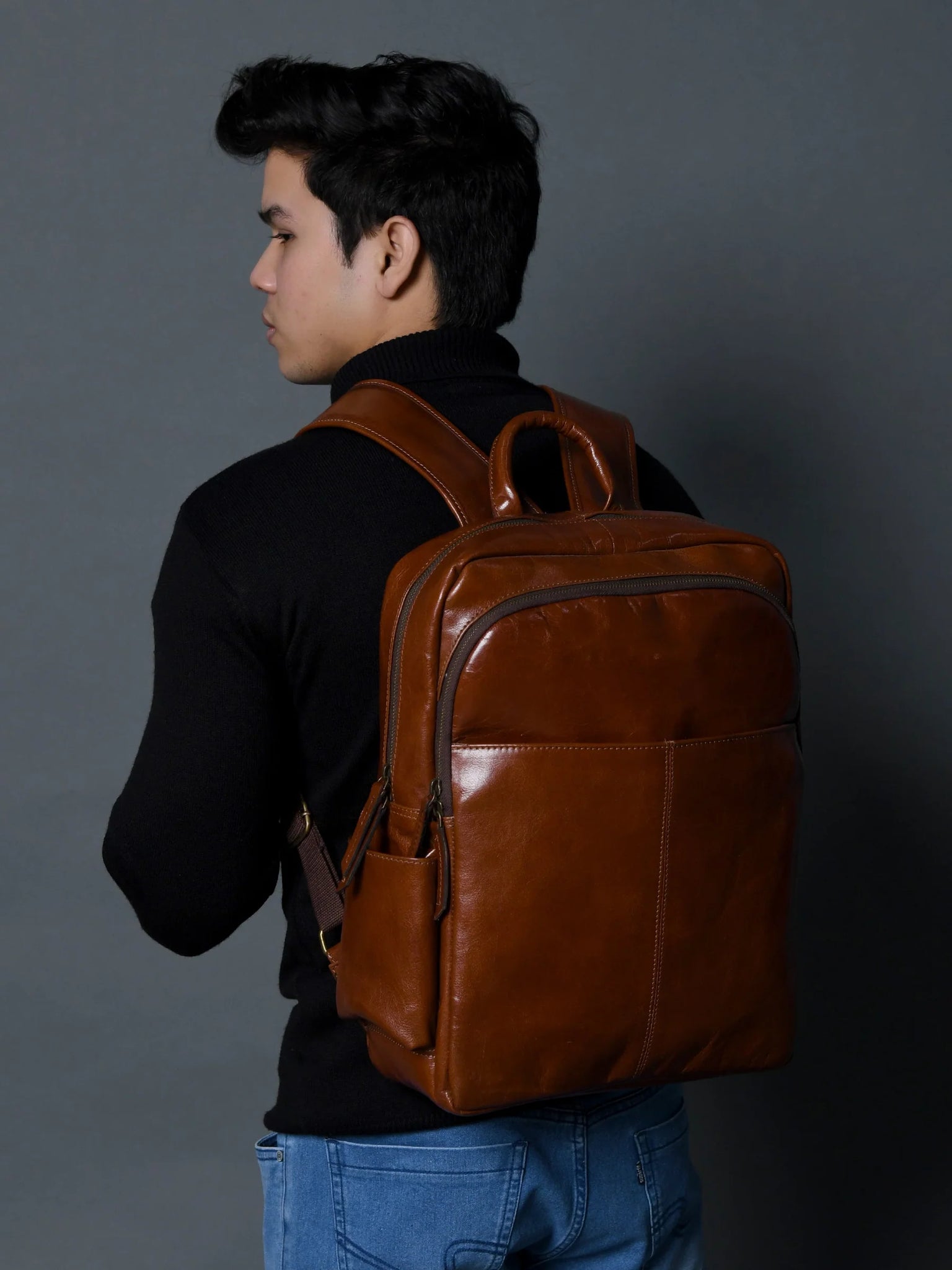 Classic Leather Daypack